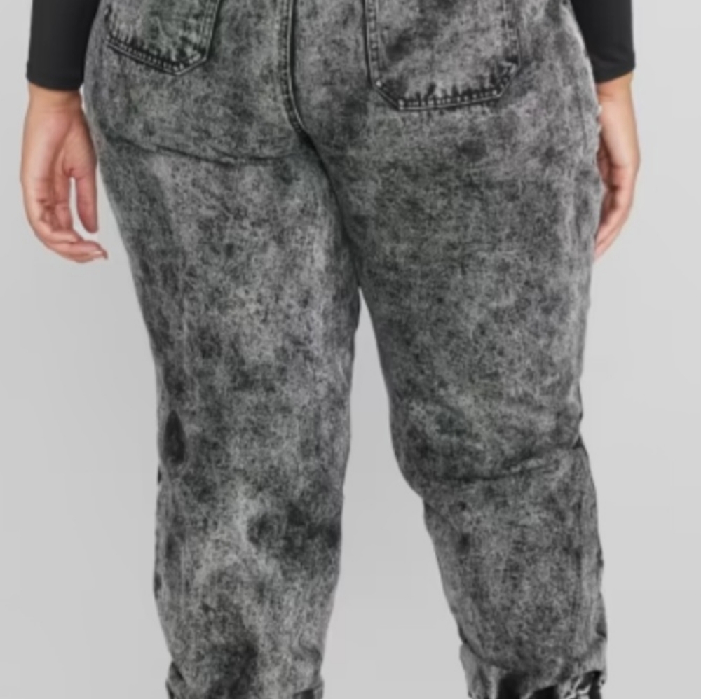 Jeans - Picture 2 of 4
